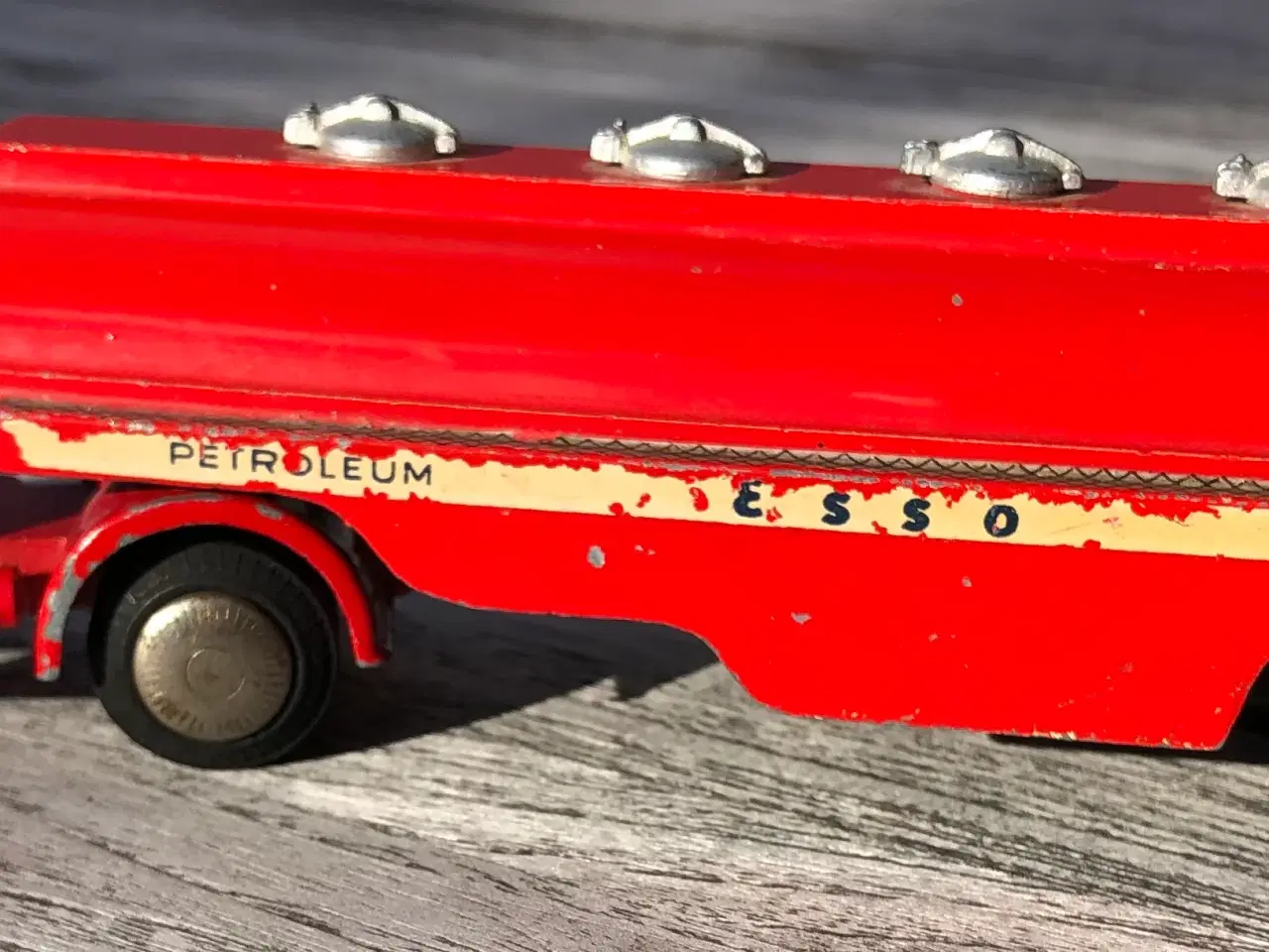 Billede 1 - TEKNO...VOLVO ESSO TANKBIL