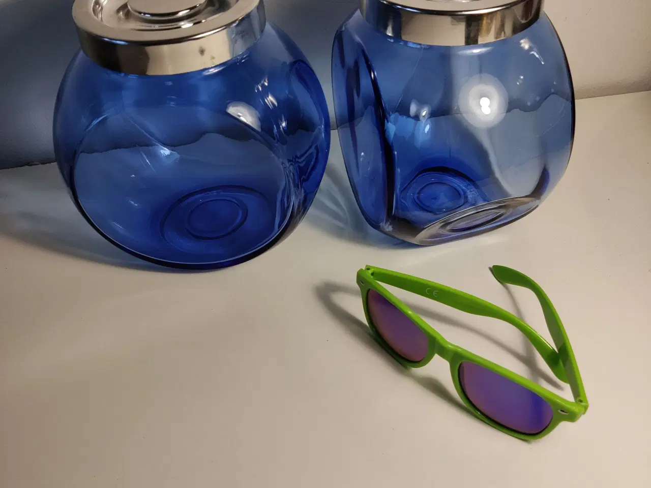 Billede 2 - 2 blå glasbeholdere 