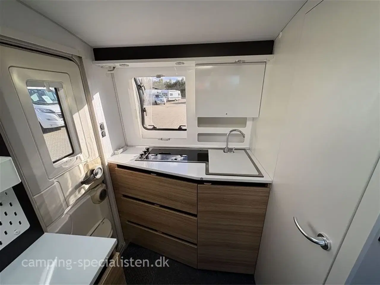 Billede 6 - 2020 - Adria Action 391 LH   Adria Action 391 LH 2020 - Se den nu hos Camping-Specialisten.dk
