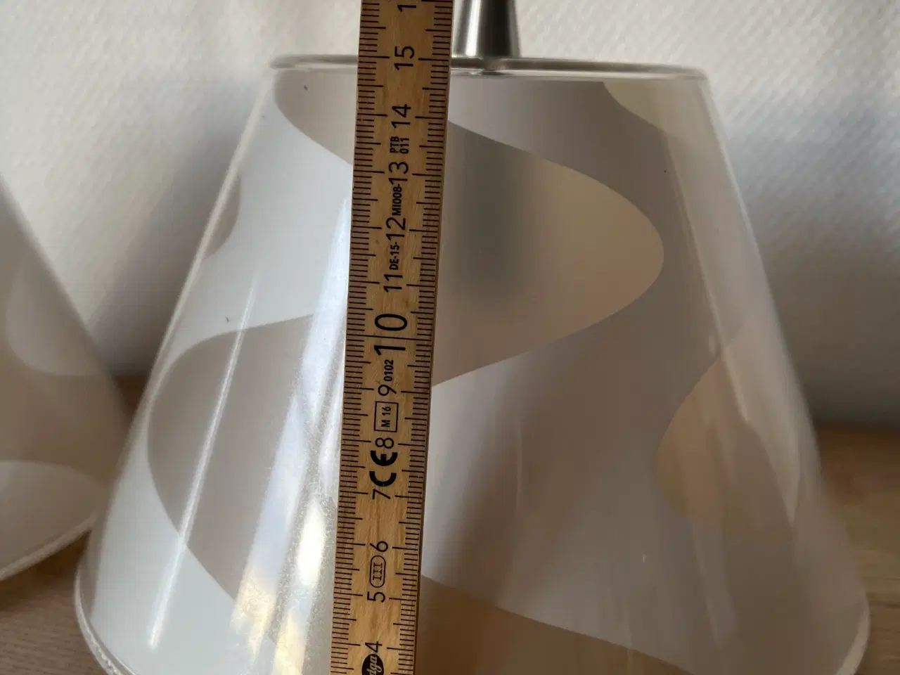 Billede 7 - Le Klint UnderCover loftslampe med 2 covers