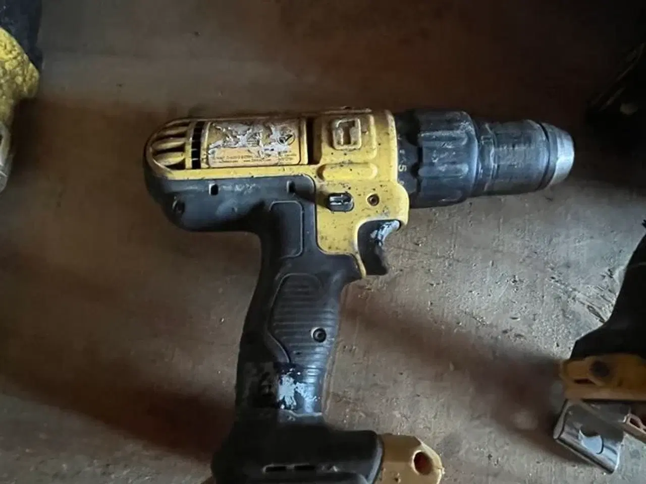 Billede 6 - 6 Stk. Værktøj DEWALT + 4 Batterier, 2 Oplader + Transportks.