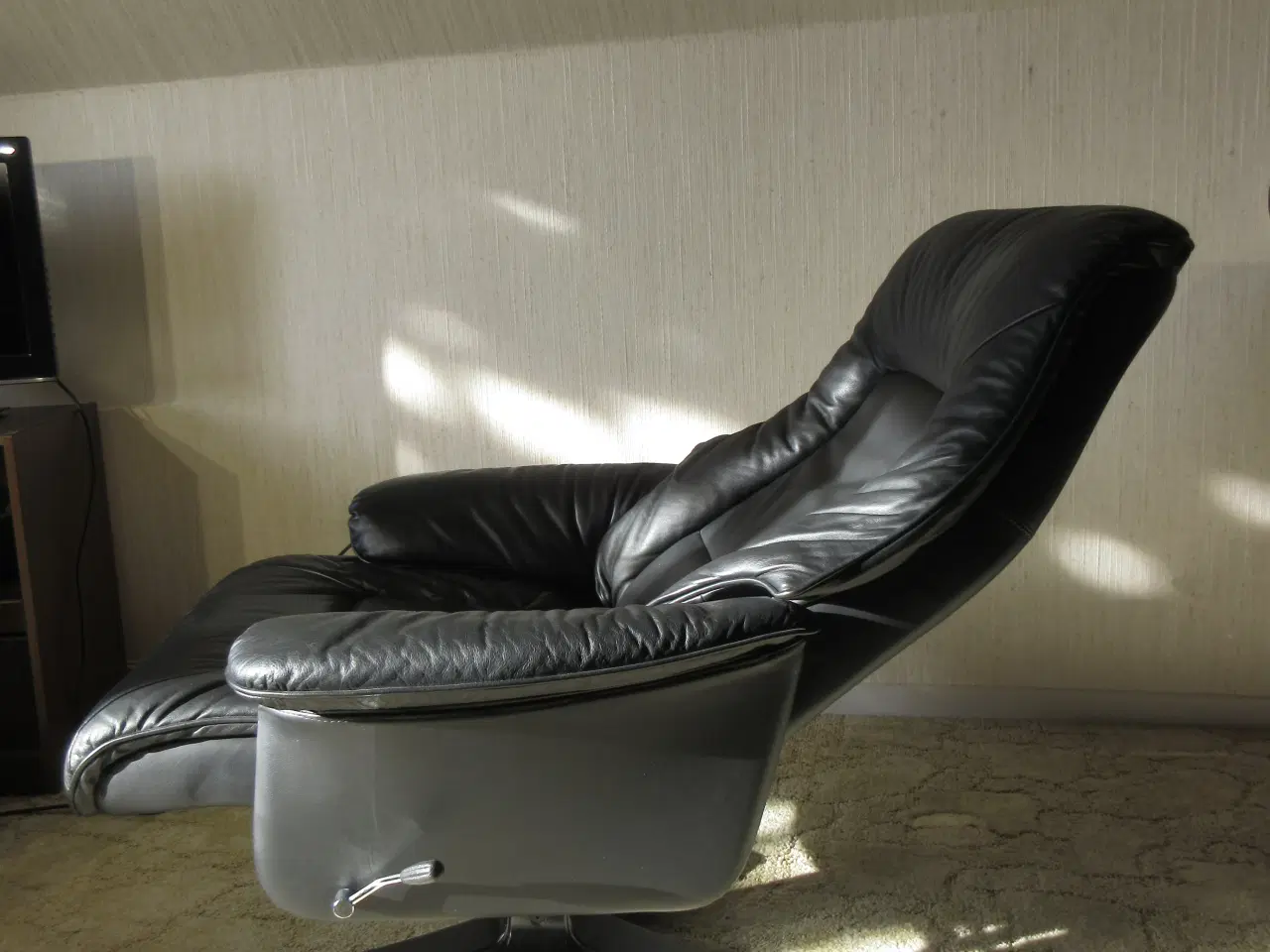 Billede 3 - Læder lænestole incl. skammel.