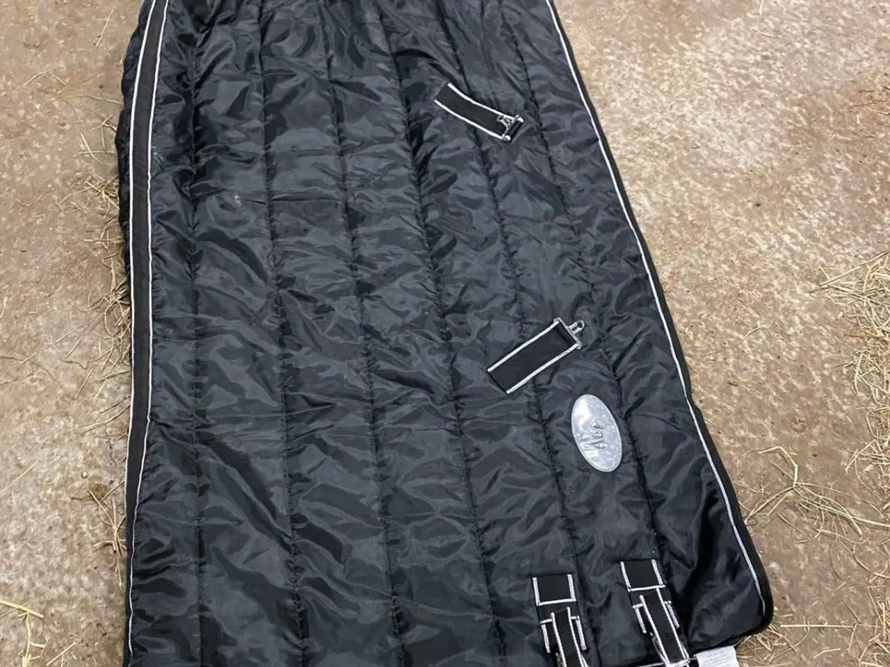 Billede 1 - Stald dækken str 105