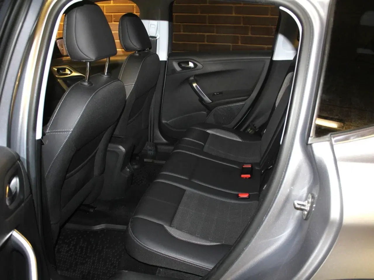 Billede 5 - Peugeot 2008 1,6 BlueHDi 100 Allure Sky