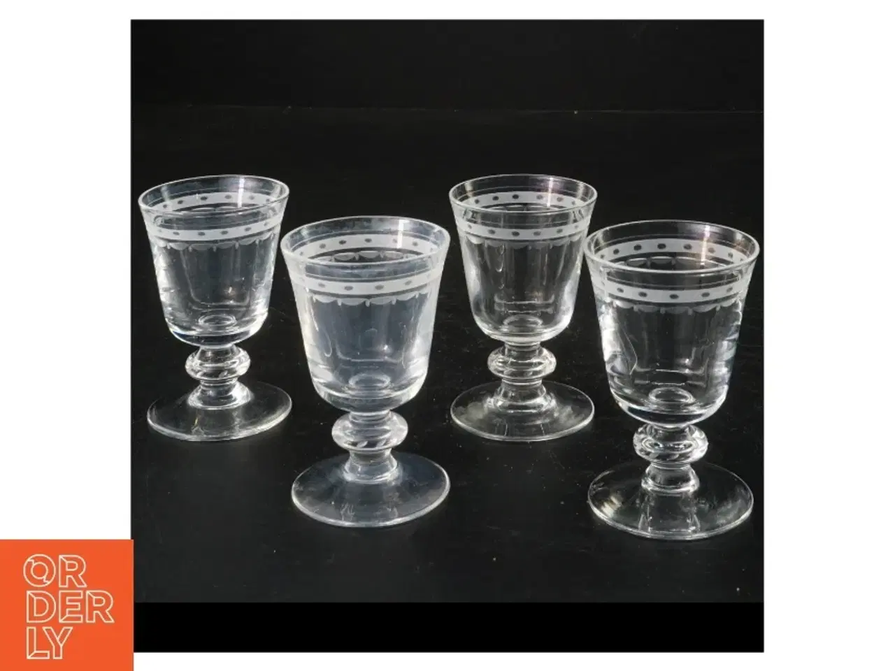 Billede 1 - Snapseglas (str. 8 cm og 5 cm i diameter)