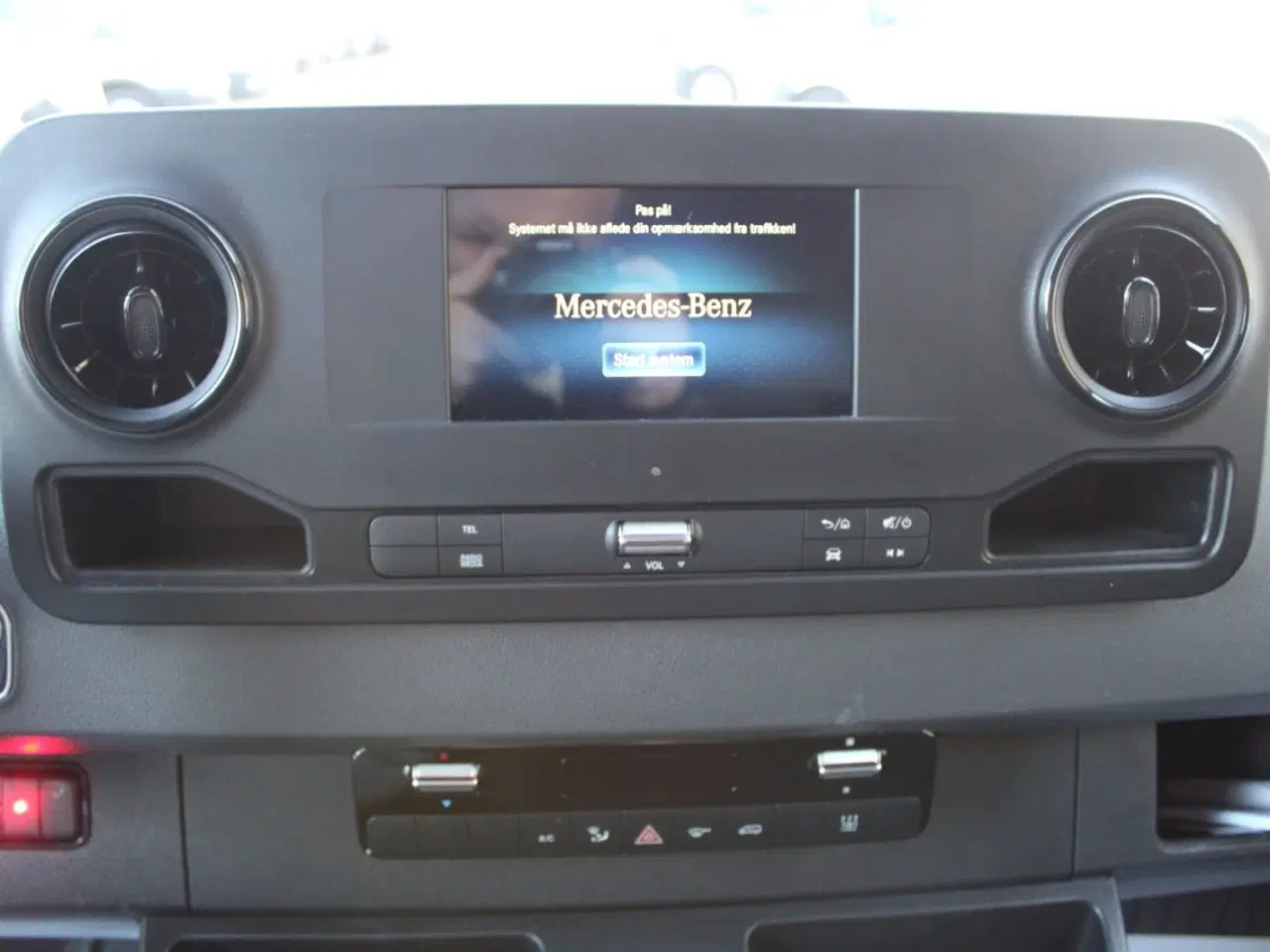 Billede 5 - Mercedes Sprinter 317 2,0 CDi A3 Alukasse m/lift aut. RWD