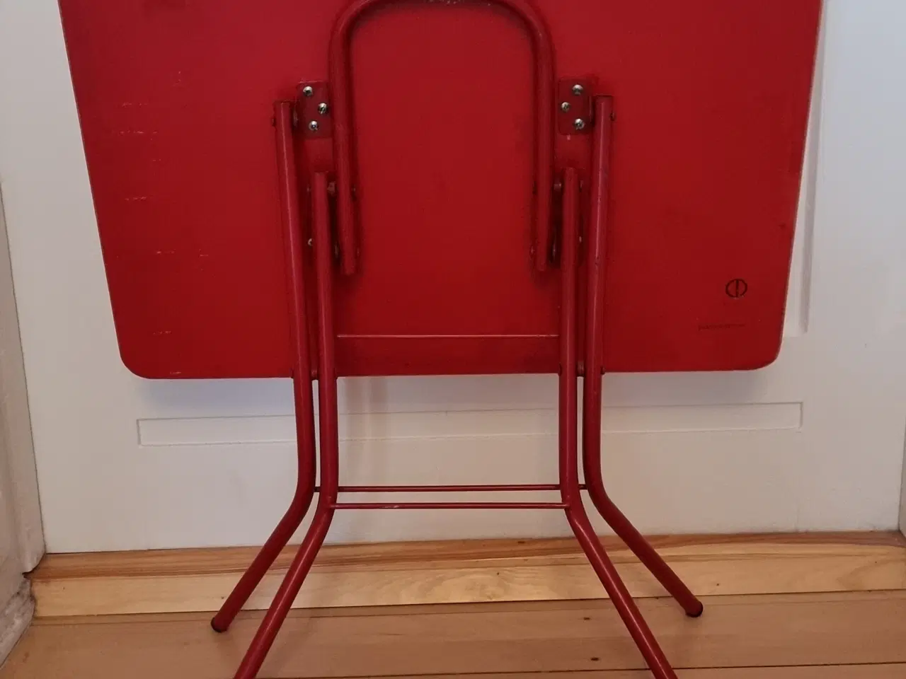 Billede 3 - Legebord/børnebord
