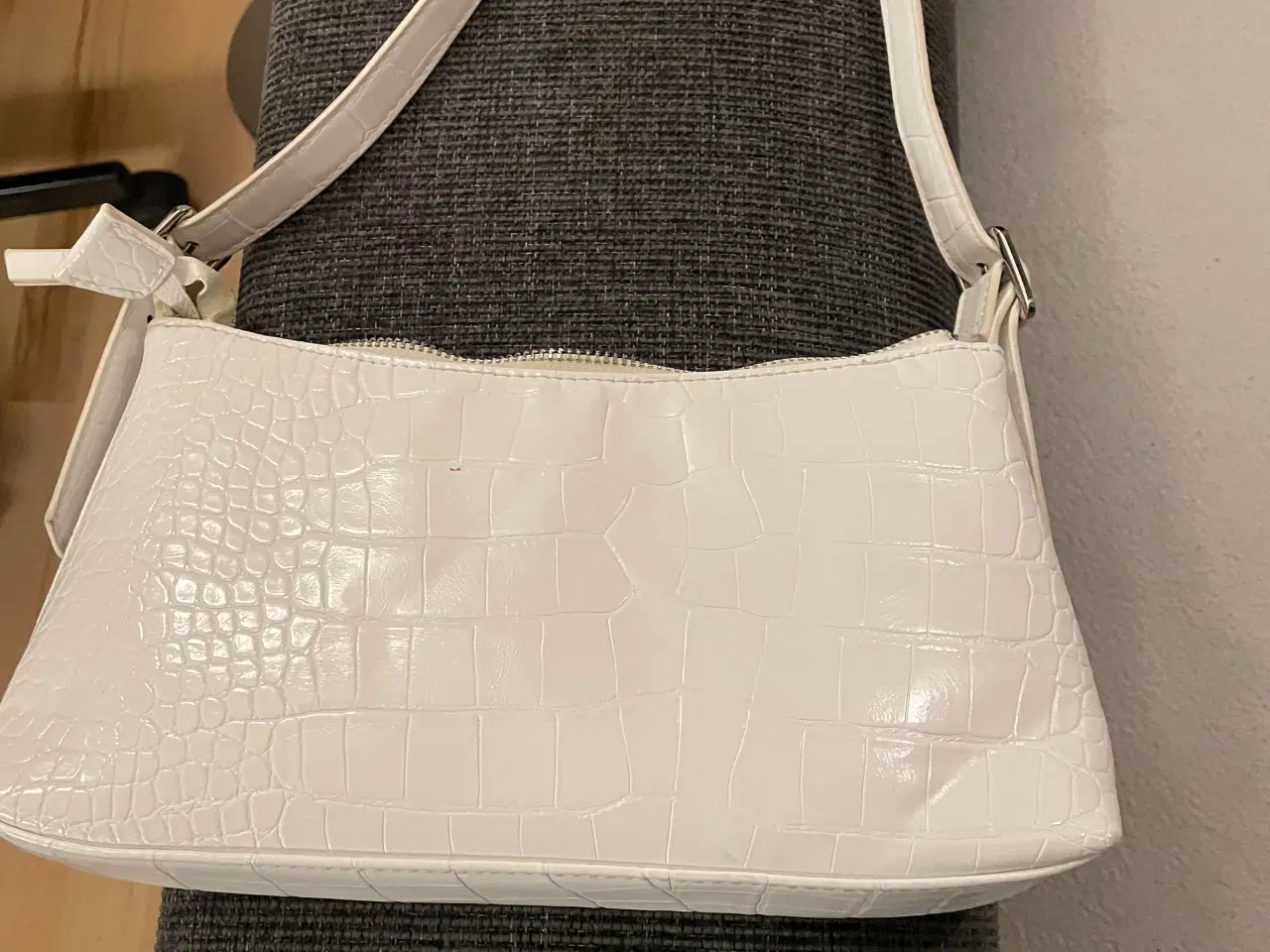 Billede 1 - Hvid selskabstaske