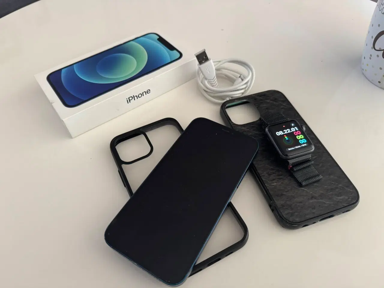 Billede 2 - iPhone 12 inkl Apple watch sælges