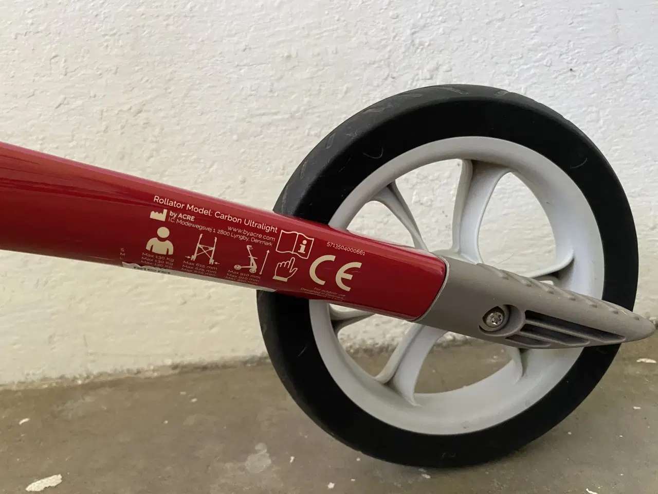 Billede 4 - Rollator By ACRE Carbon, ultra let, komfort rød