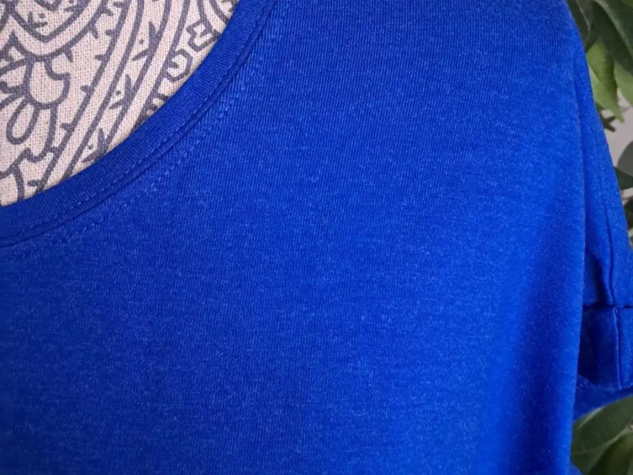 Billede 3 - T-shirt. Only. Small/36