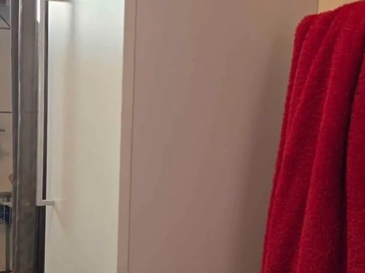 Billede 5 - Badeværelsesmøbler 120 cm med led spejl, vask, arm