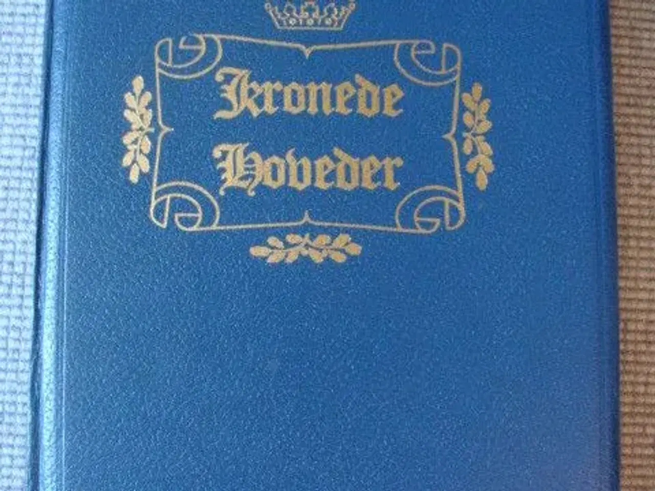 Billede 2 - Kronede hoveder bind 1 og 2.