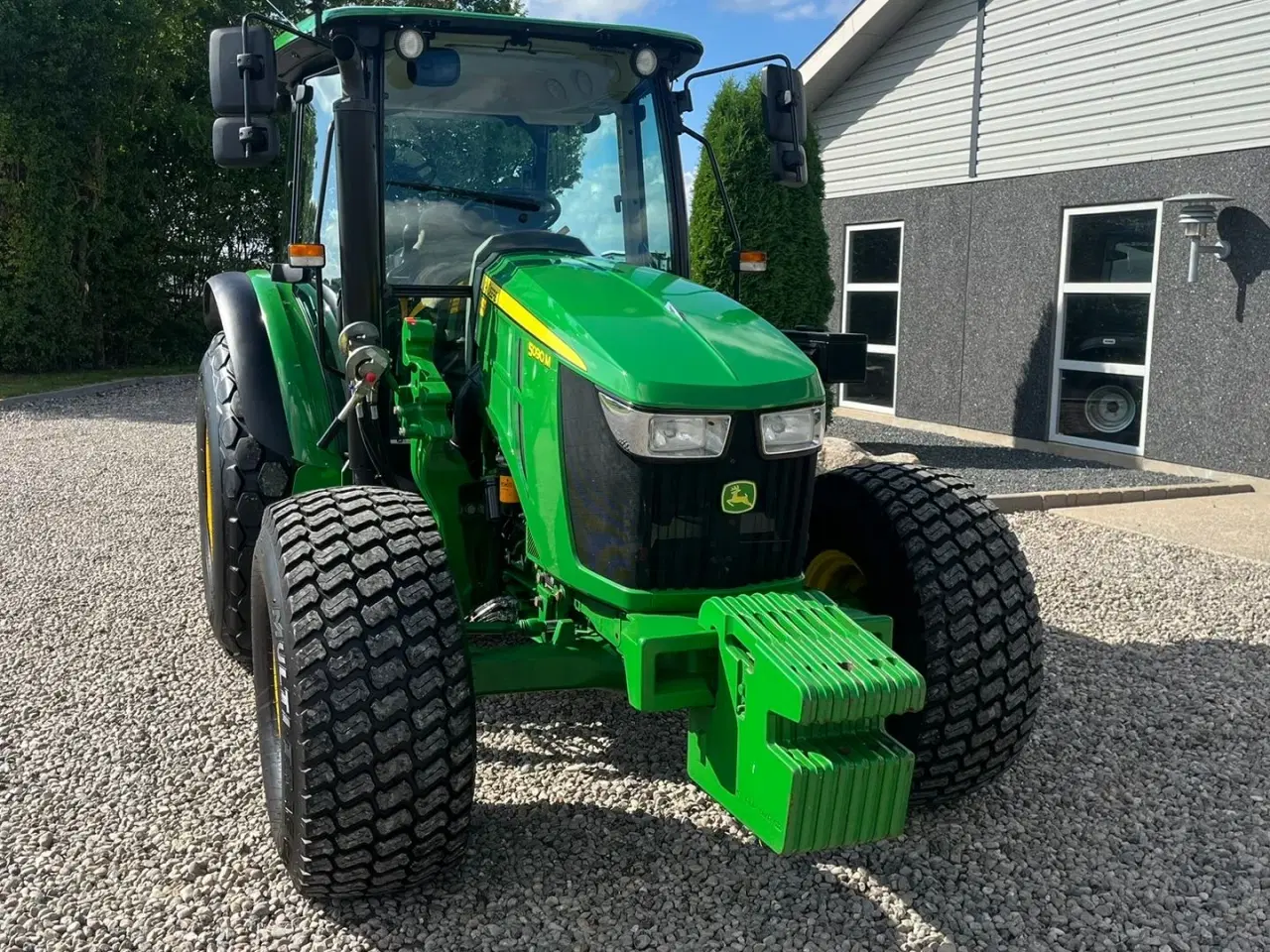 Billede 18 - John Deere 5090 M Med græsdæk