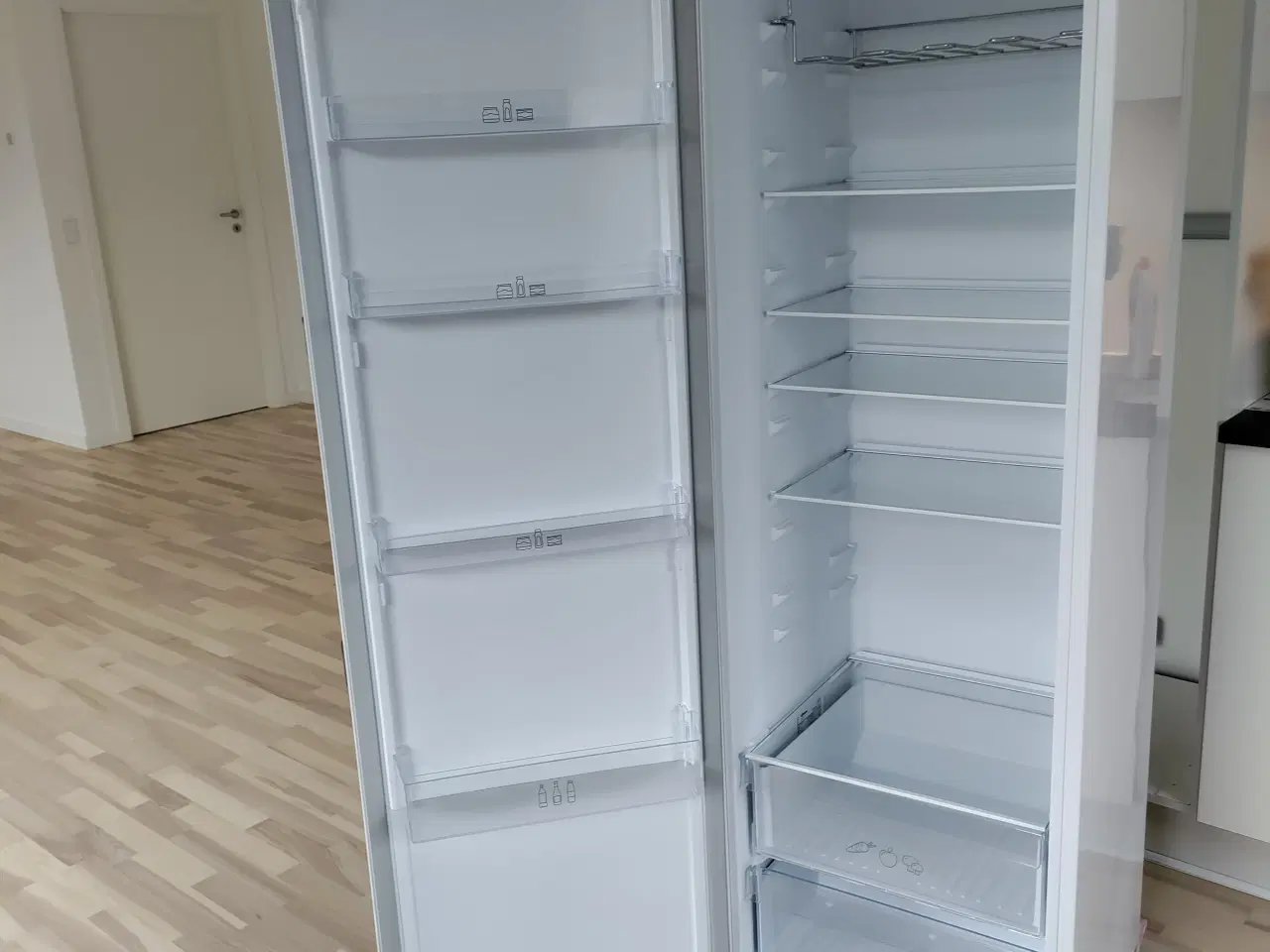 Billede 3 - Nyt køleskab i hvid.
