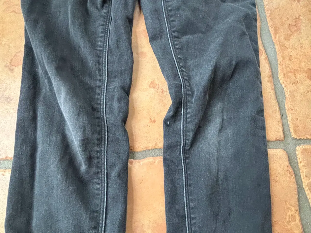 Billede 3 - Sort/grå Name it bukser str. 140