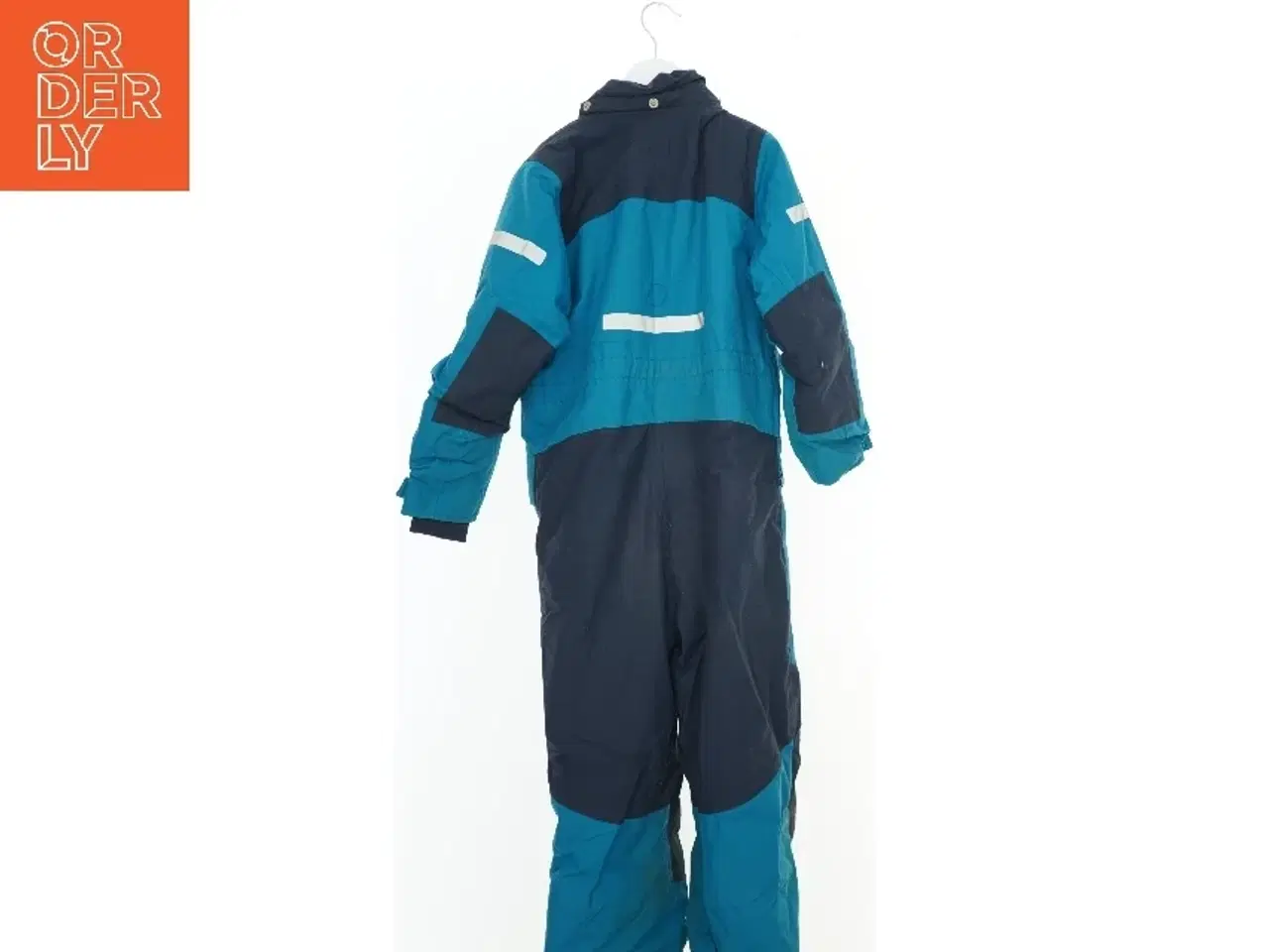 Billede 2 - Didriksons flyverdragt (str. 134)