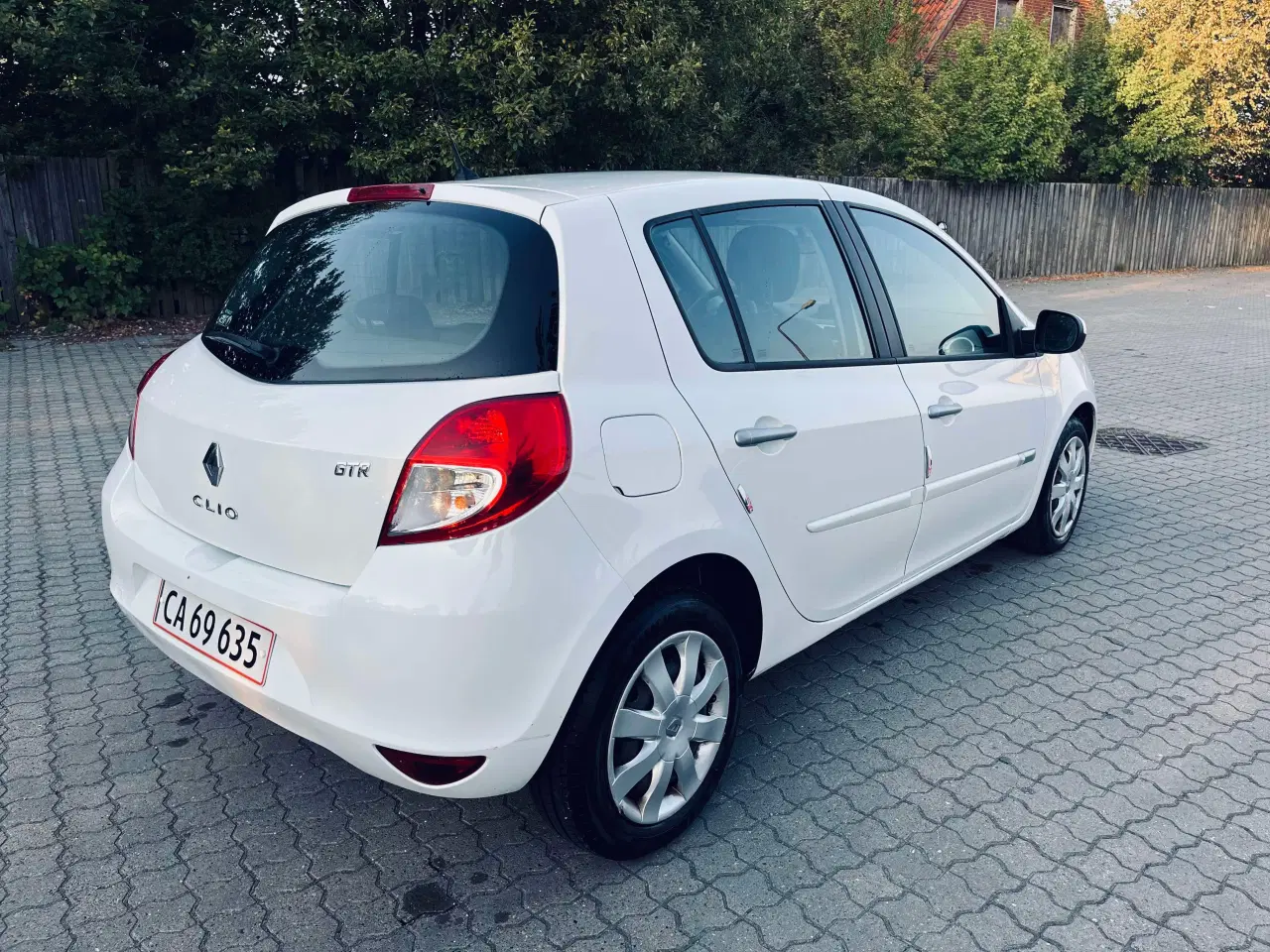 Billede 4 - Renault Clio III 1,2 16 V Nysynet Km 102000