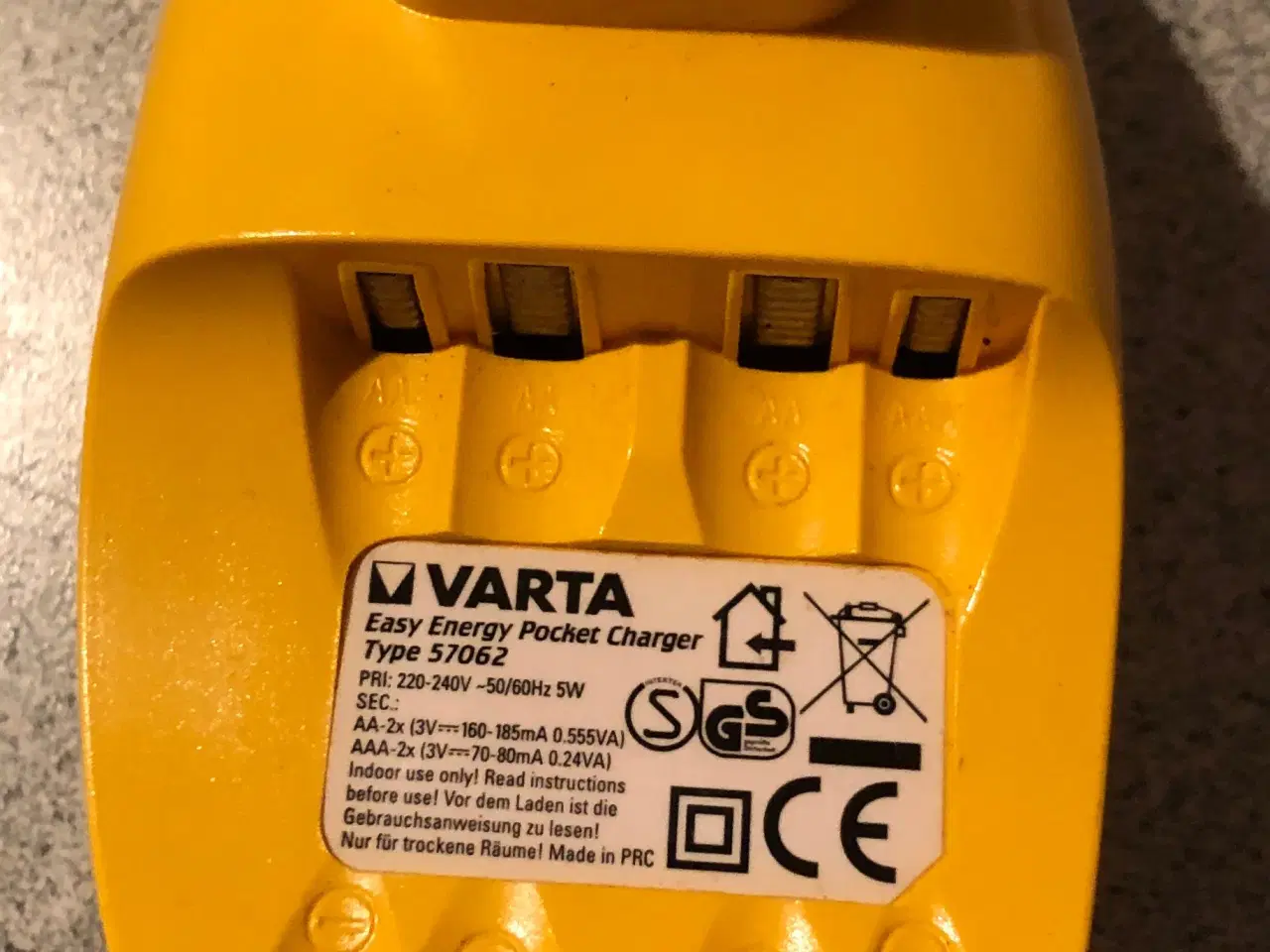 Billede 2 - Varta batterilader type 57062