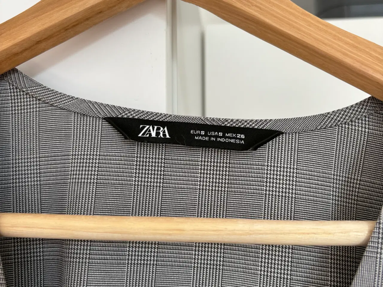Billede 3 - Flot skjorte fra Zara sælges