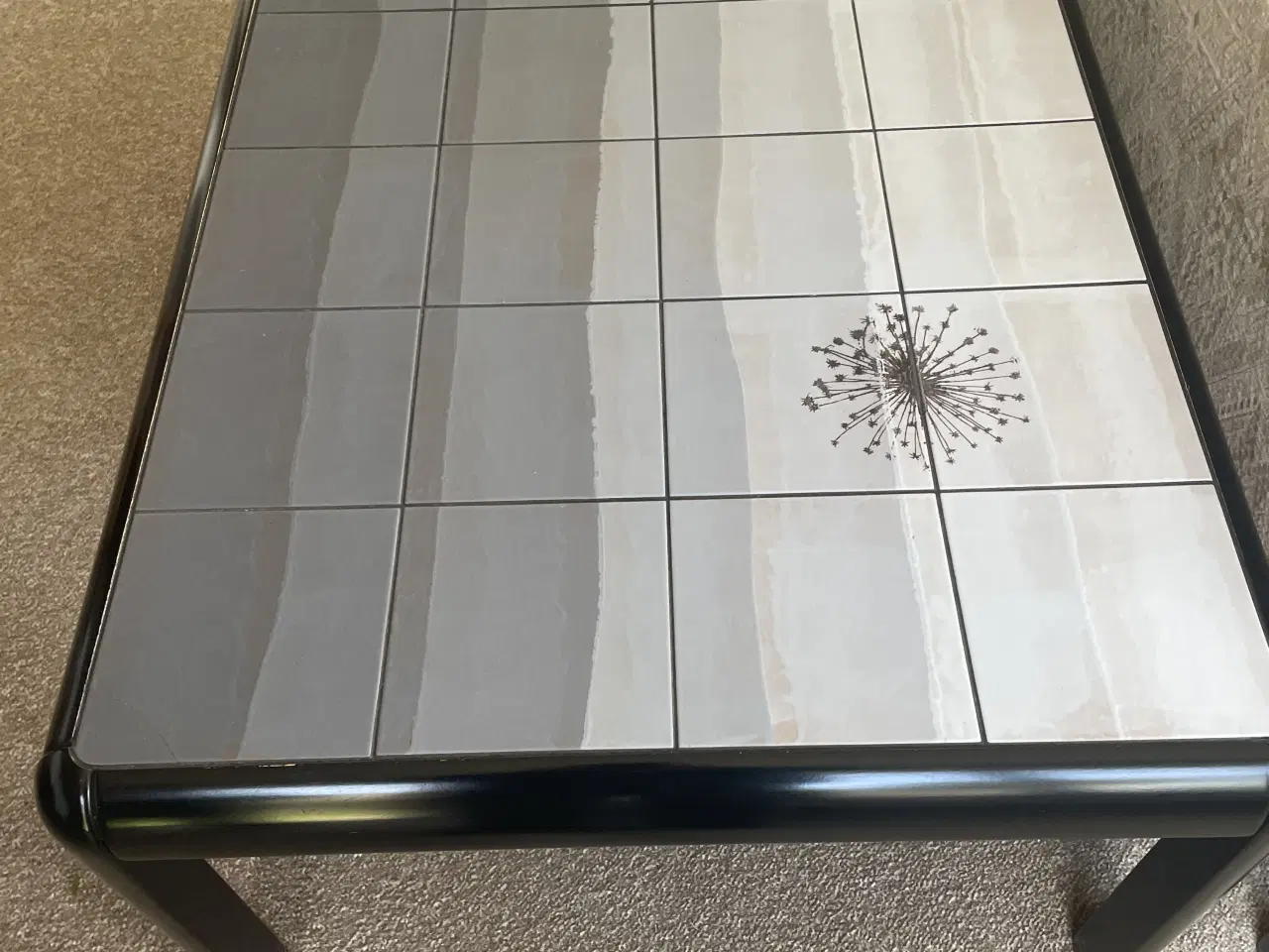 Billede 2 - Sofabord mørkbejdset træ