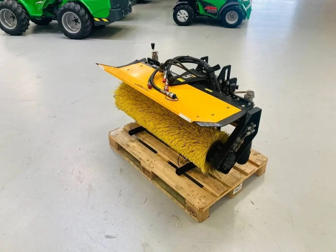 Billede 1 - GMR Kost 120 cm