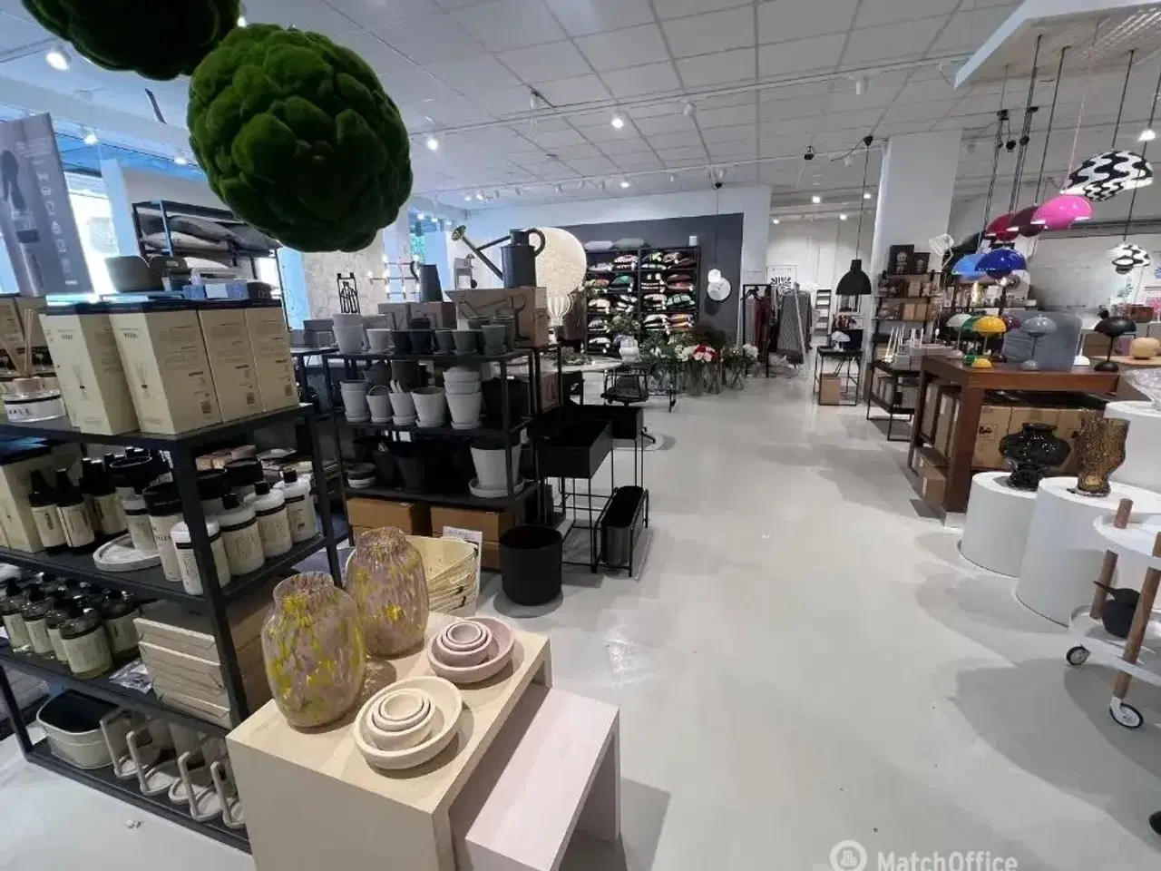 Billede 2 - Erhvervslejemål med fantastisk placering