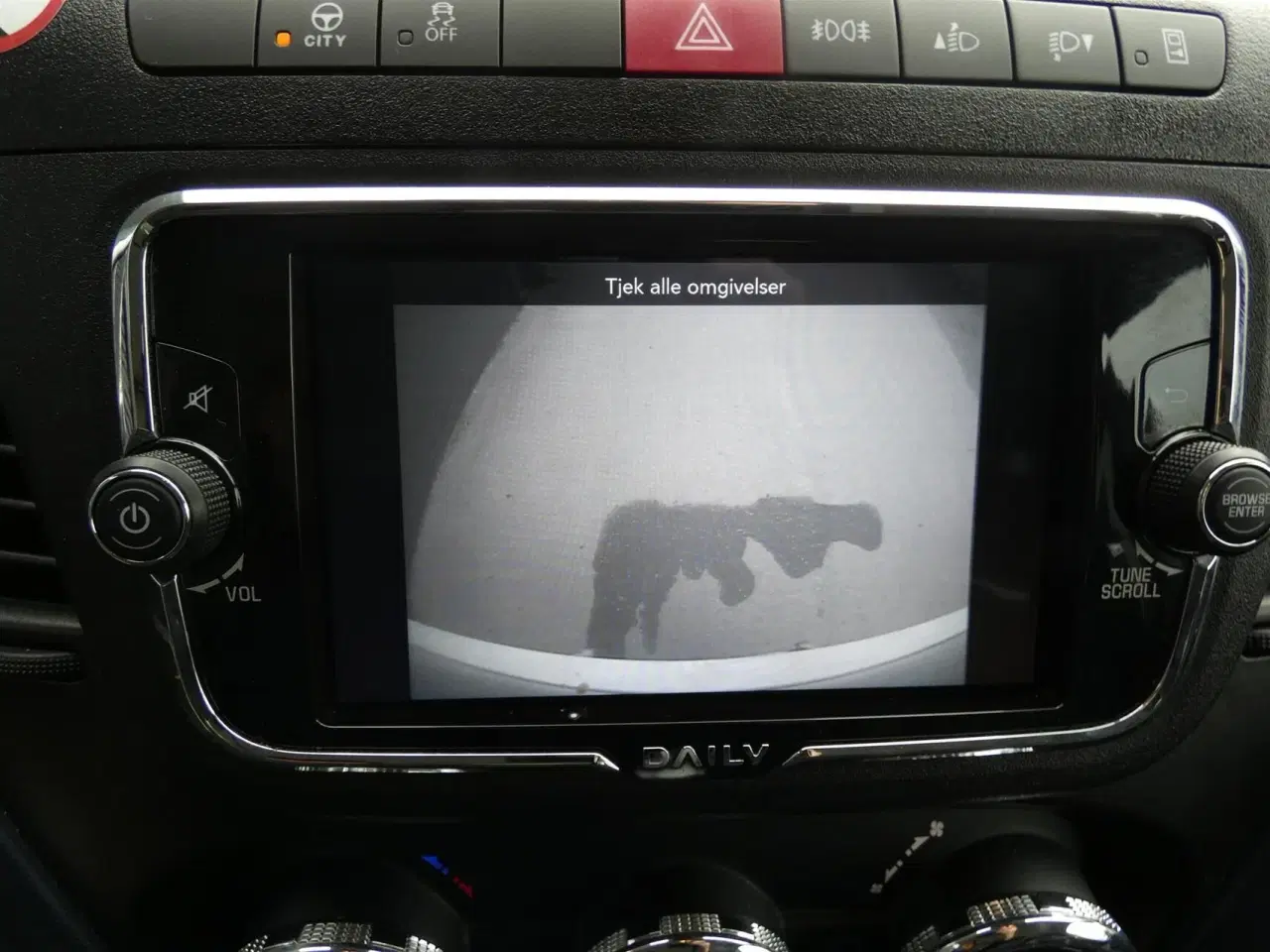 Billede 15 - Iveco Daily 35S16 3750mm 2,3 D m/Alukasse med lift Hi-Matic 156HK Ladv./Chas. 8g Aut.