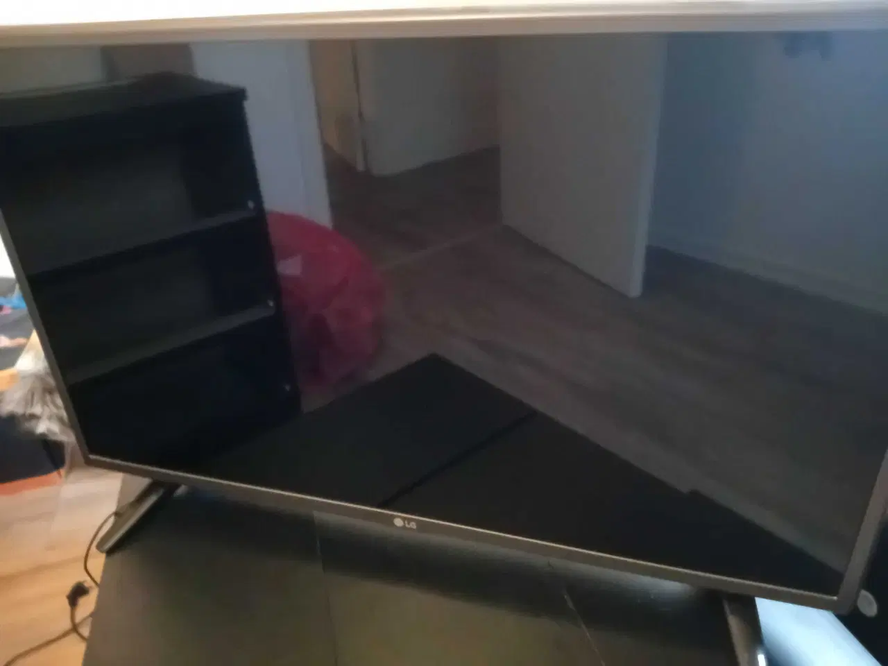 Billede 1 - 32 tommer LG fjernsyn 