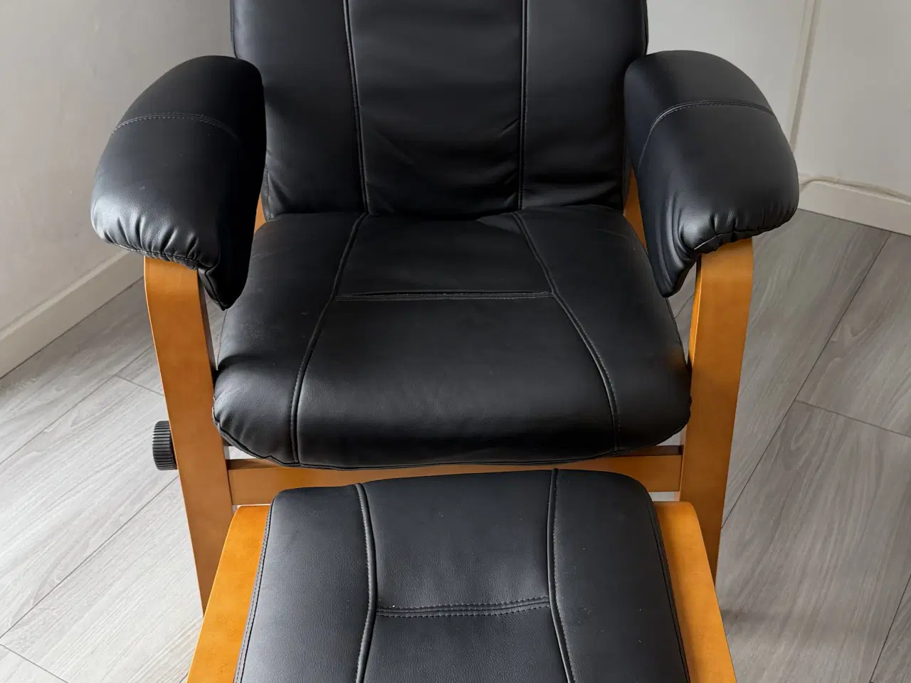 Billede 2 - Læder lænestole med fod skammel
