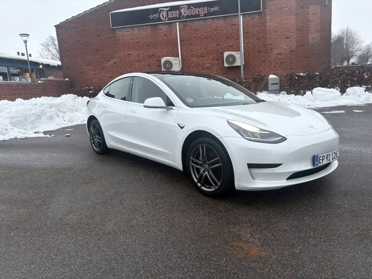 Billede 1 - TESLA MODEL 3 Standart Range plus +