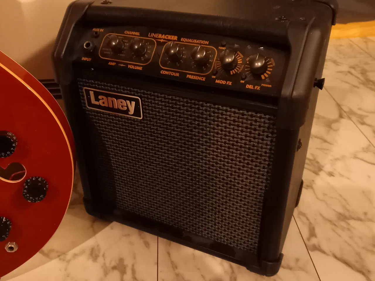 Billede 3 - Semiakustisk guitar med Laney forstærker. 