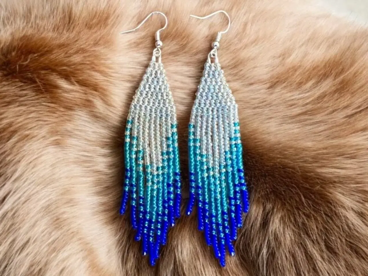 Billede 1 - Grønlandske øreringe, håndlavede 