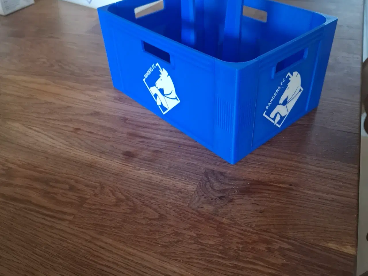 Billede 18 - Sodavandskasser 6 stk dåser