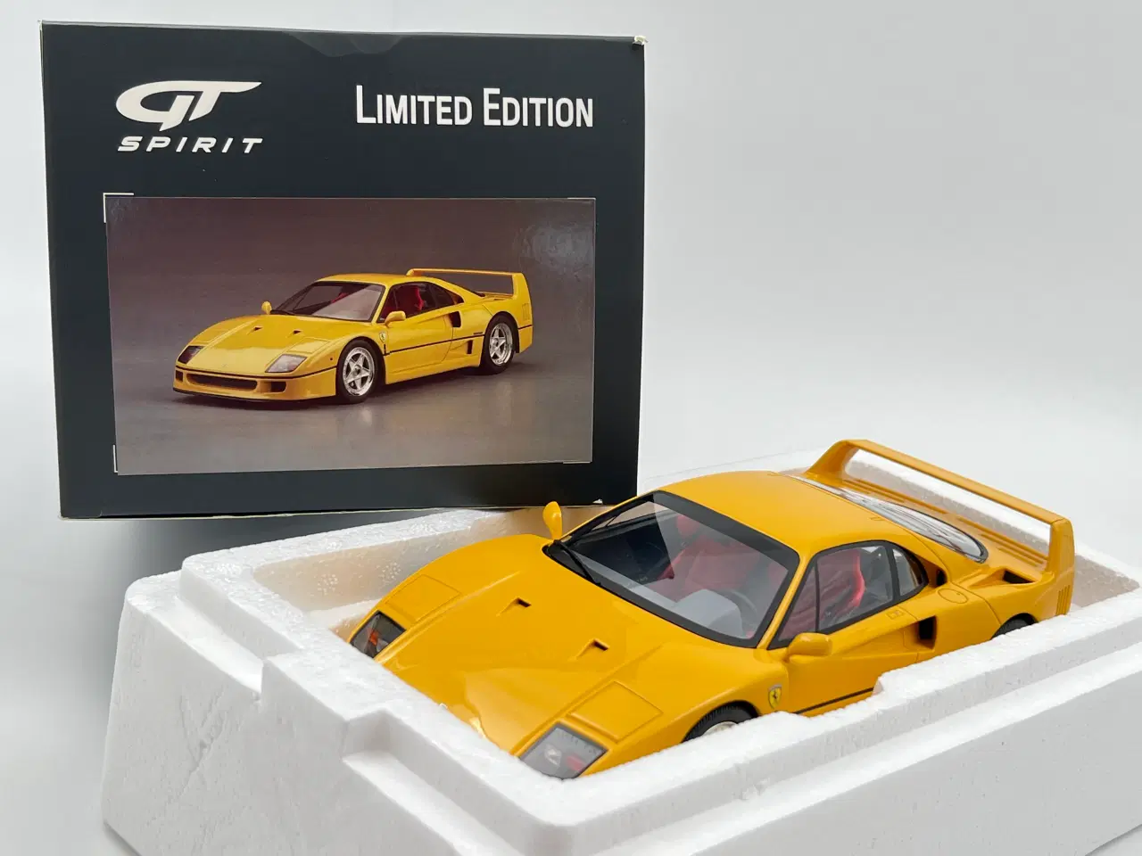 Billede 11 - 1987 Ferrari F40 - Limited Edition 56/999 - 1:18