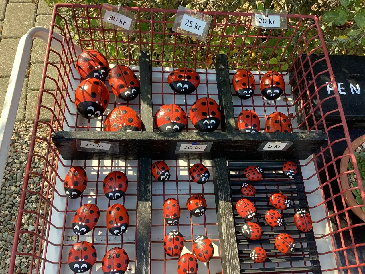 Billede 4 - Stenkunst Mariehøns og pingviner