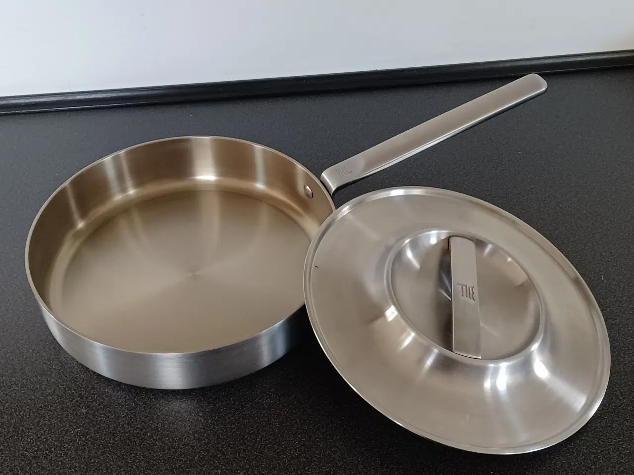 Billede 8 - Sauterpande med låg. Fiskars. 26 cm. Ny ubrugt.