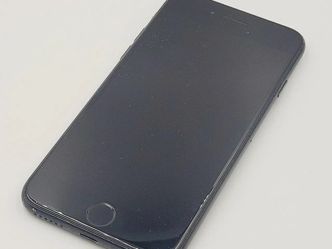 Billede 2 - ⭐️· 📱 Defekt iPhone 7 (Model A1778) - DEFEKT