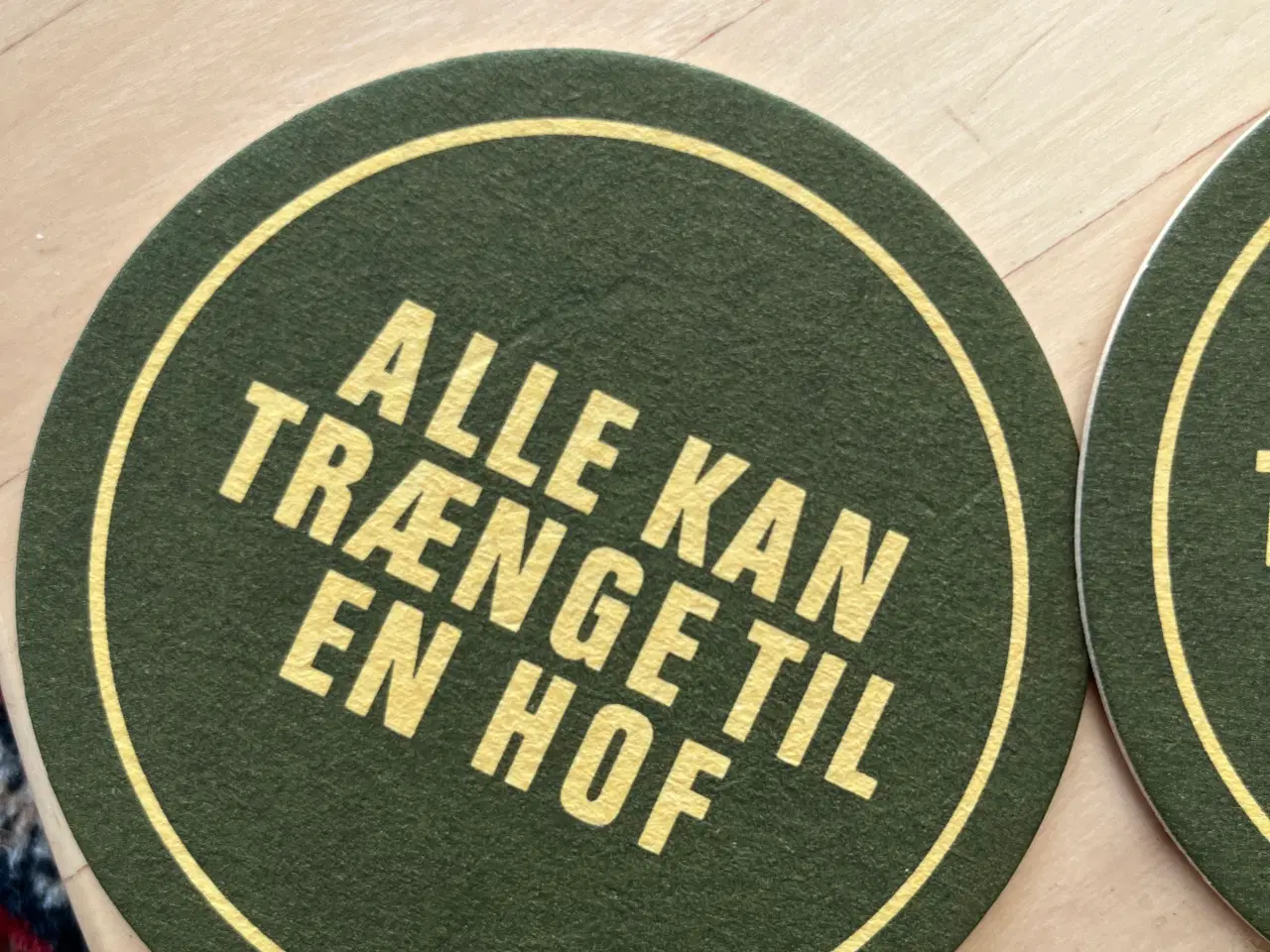 Billede 9 - 11 ølbrikker “alle kan trænge til en Hof”