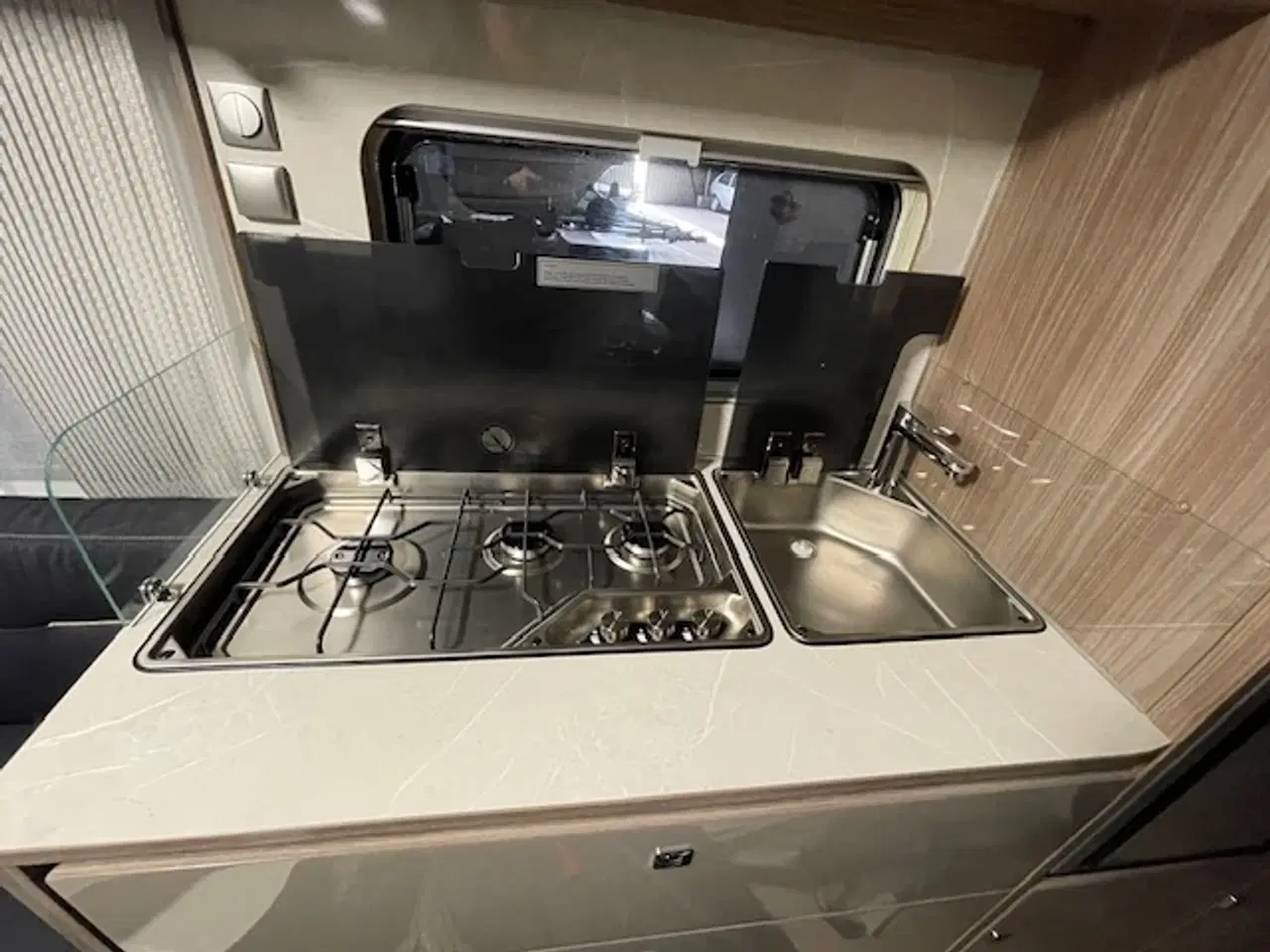 Billede 8 - Fendt campingvogn med stor besparelse