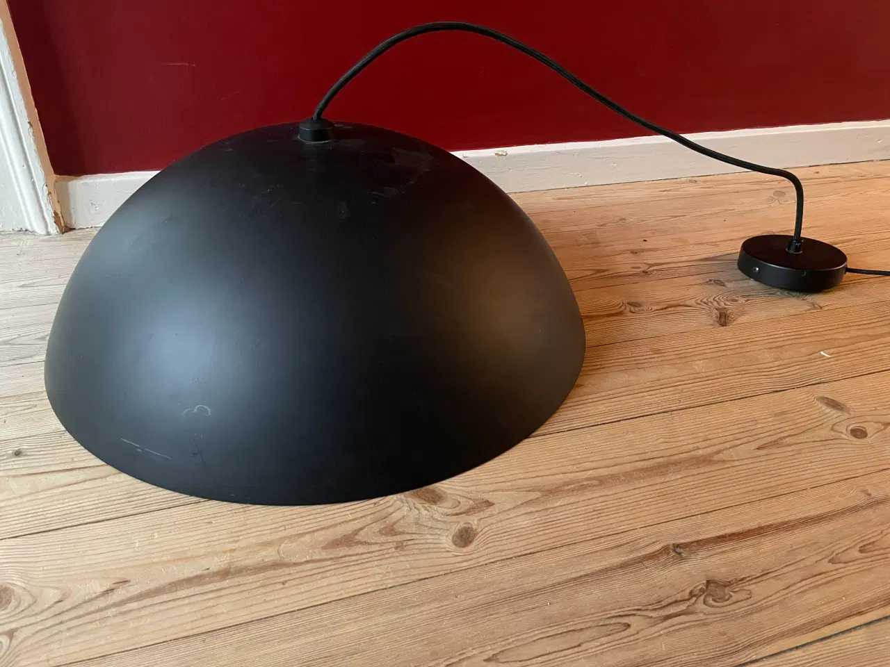 Billede 3 - Smuk og stilren loftlampe fra Seed Lightning 55 cm