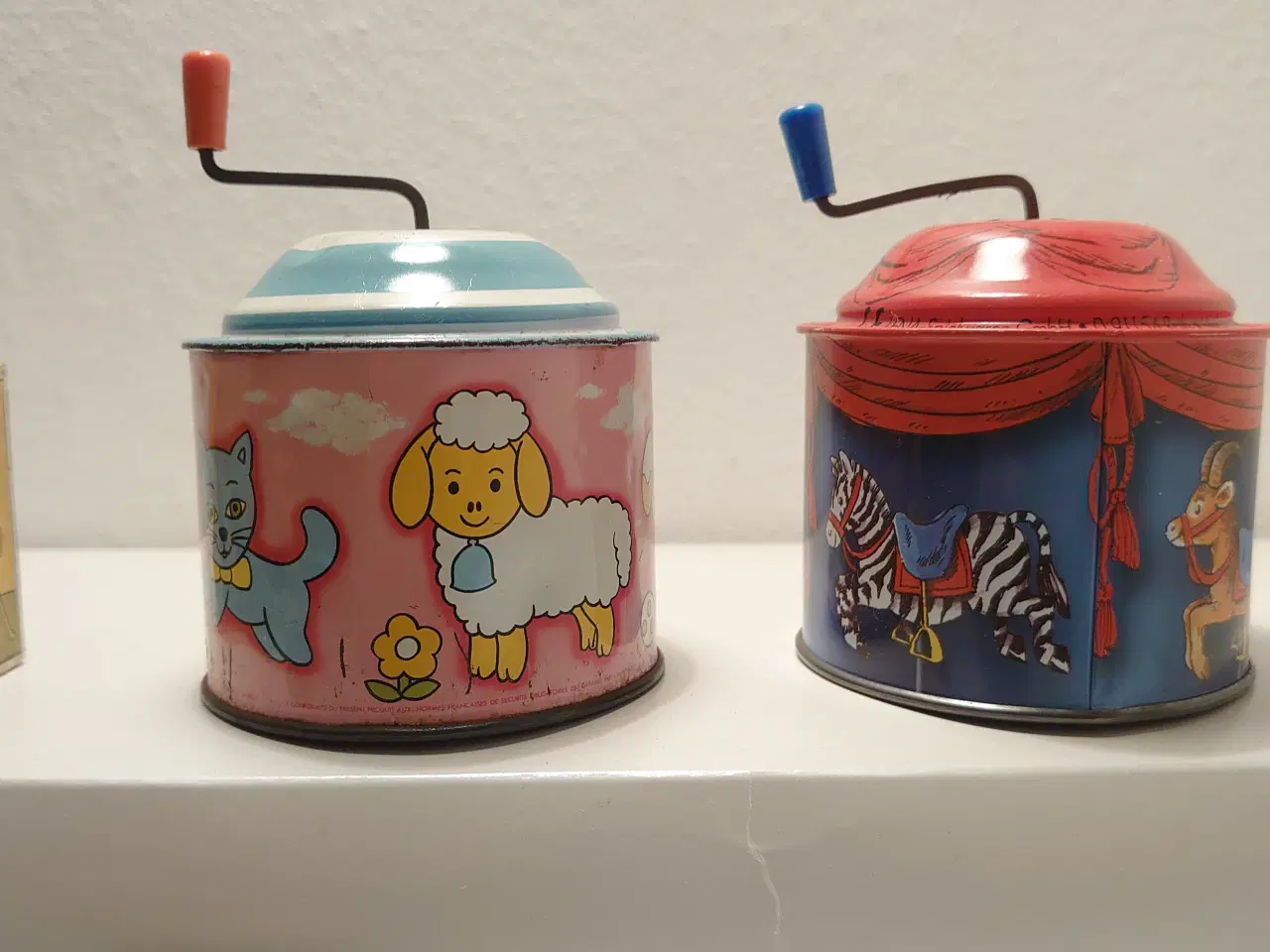 Billede 3 - 5 stk vintage legetøj. Spilledåser, stabeltårn mm.