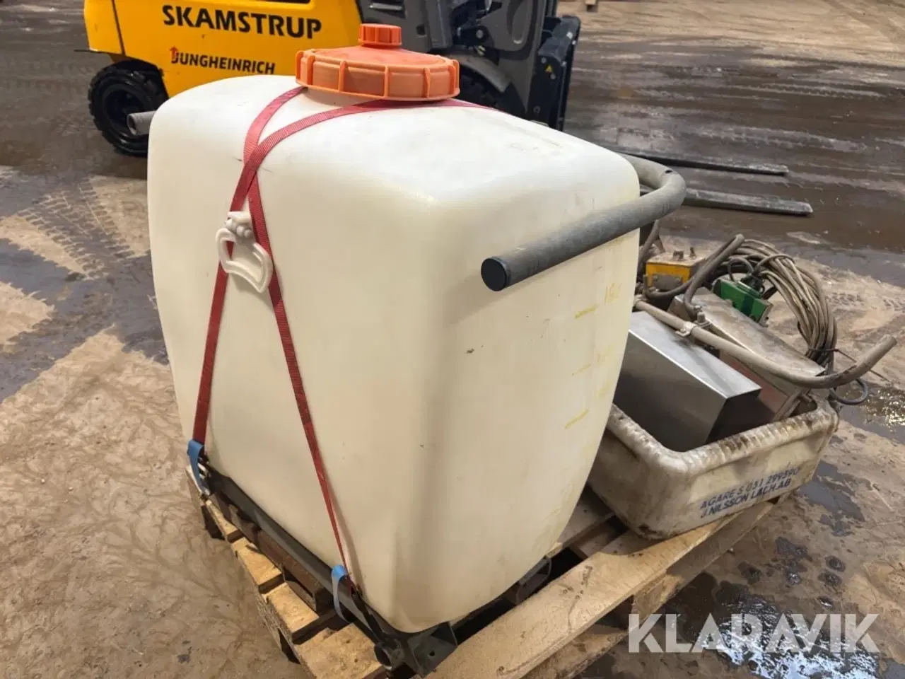 Billede 1 - Beholder til ensileringsmiddel - 200L beholder