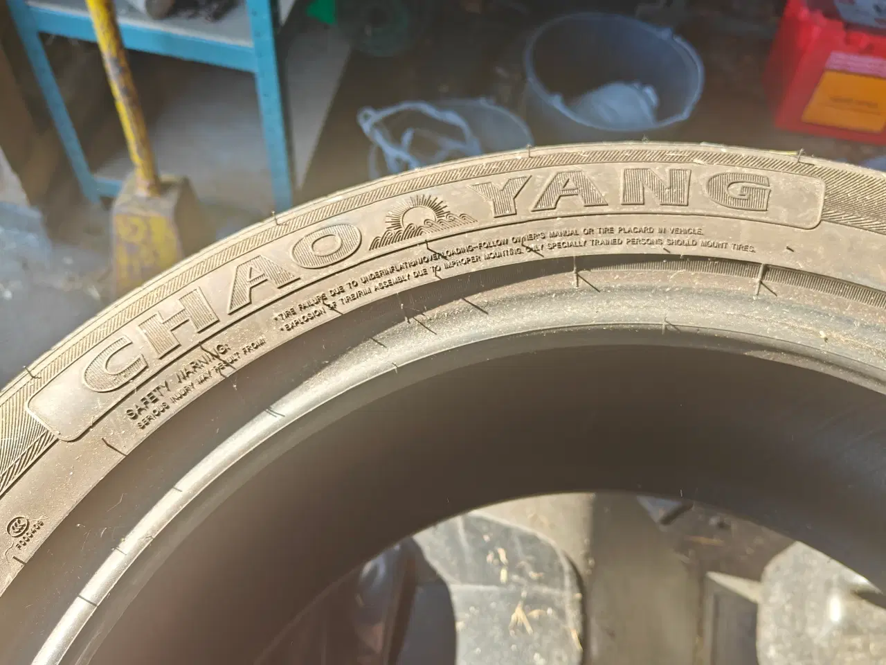 Billede 4 - 4 stk. næsten nye dæk