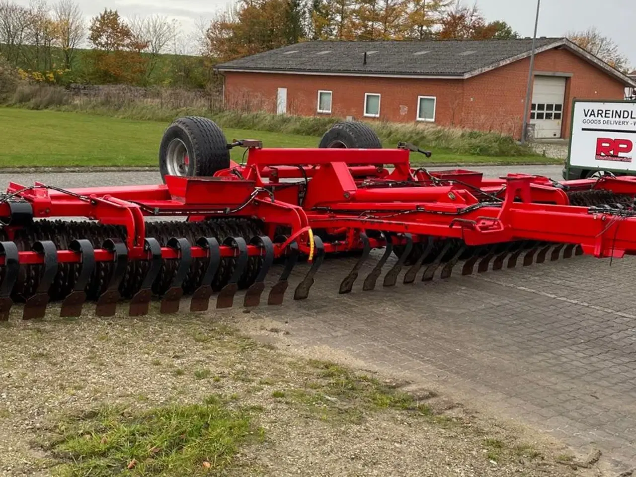 Billede 6 - HE-VA Tip-Roller 10,2m 24"cambrigde hydr springboard og stenkasser