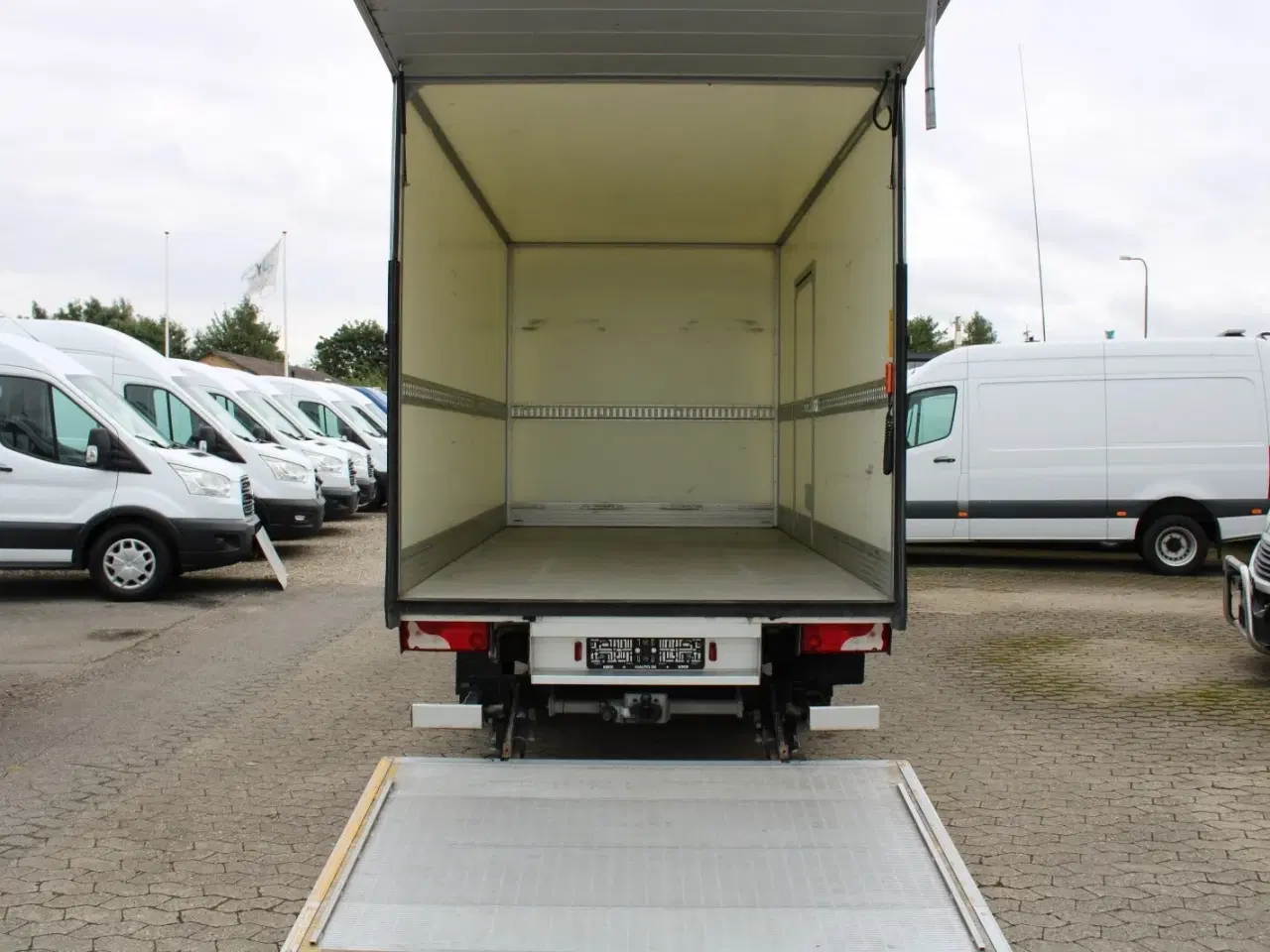 Billede 10 - Mercedes Sprinter 319 3,0 CDi Alukasse m/lift aut.