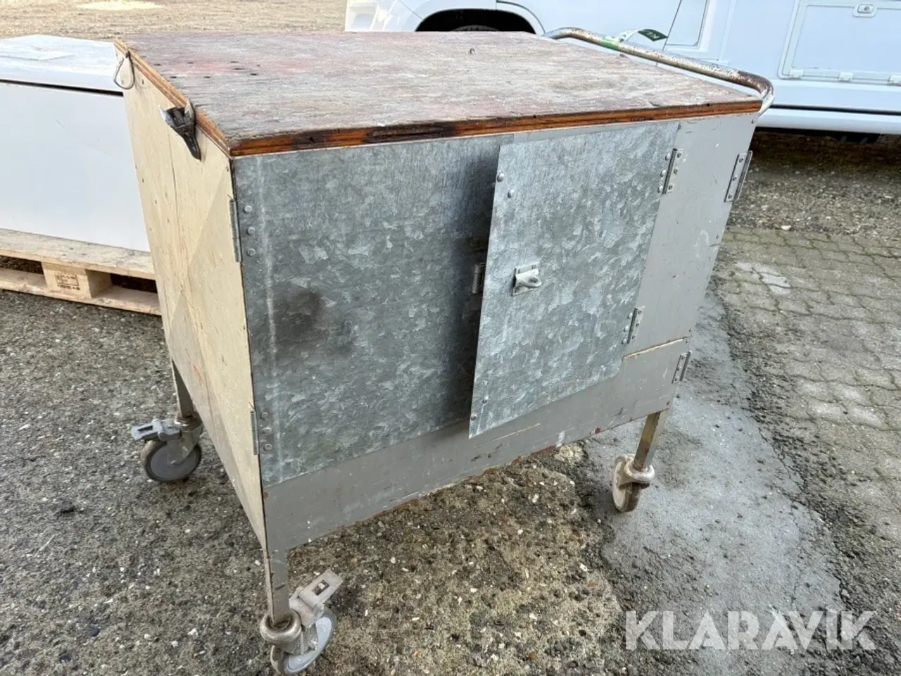 Billede 5 - Værkstedsbord på hjul