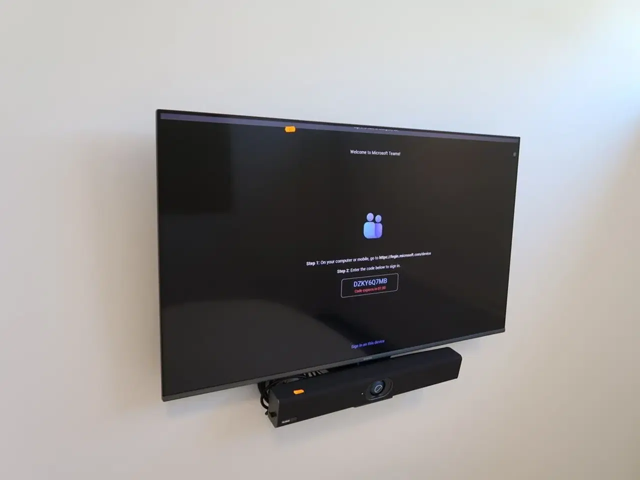 Billede 1 - Fjernsyn SAMSUNG med soundbar YEALINK