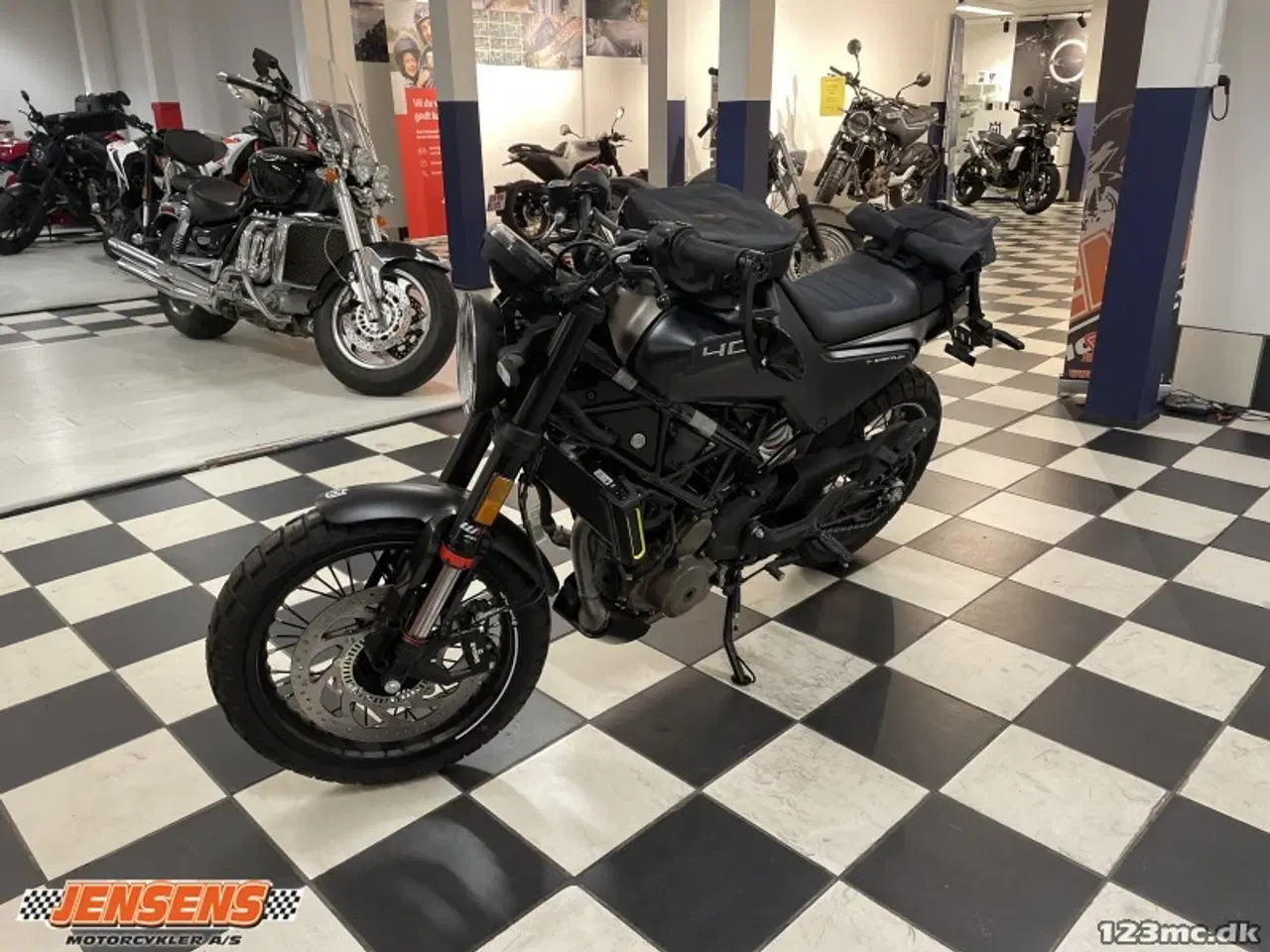 Billede 3 - Husqvarna Svartpilen 401