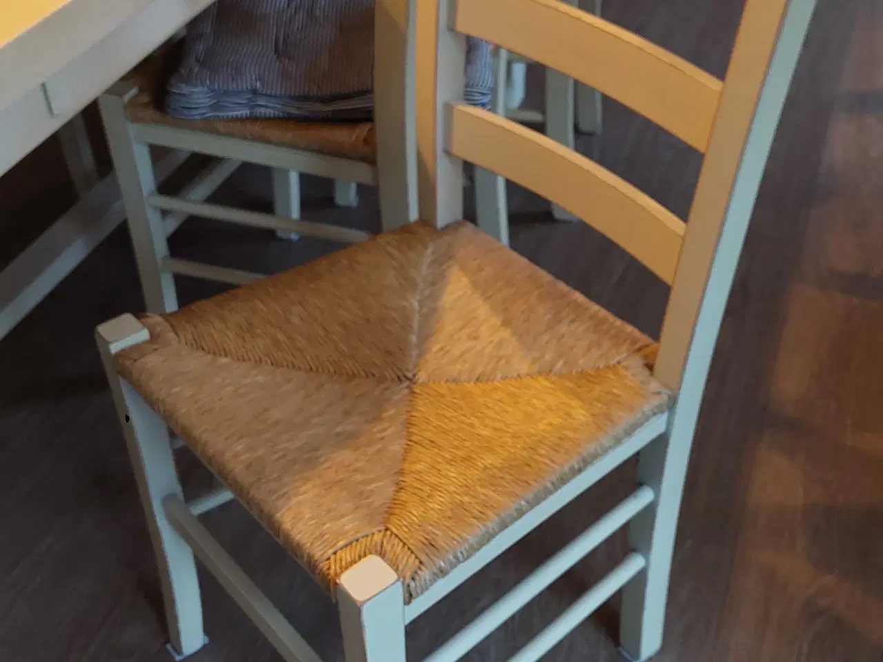 Billede 3 - Spisebord, 6 stole, 2 plader 